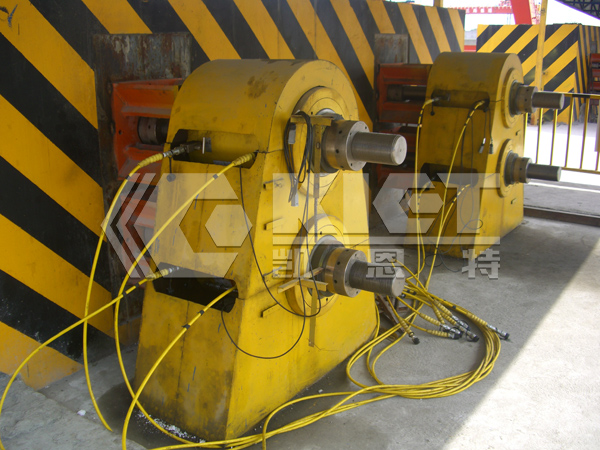Tensioning Hydraulic Jacks for Pre-stressing Steel Strands in Precast Box Girders