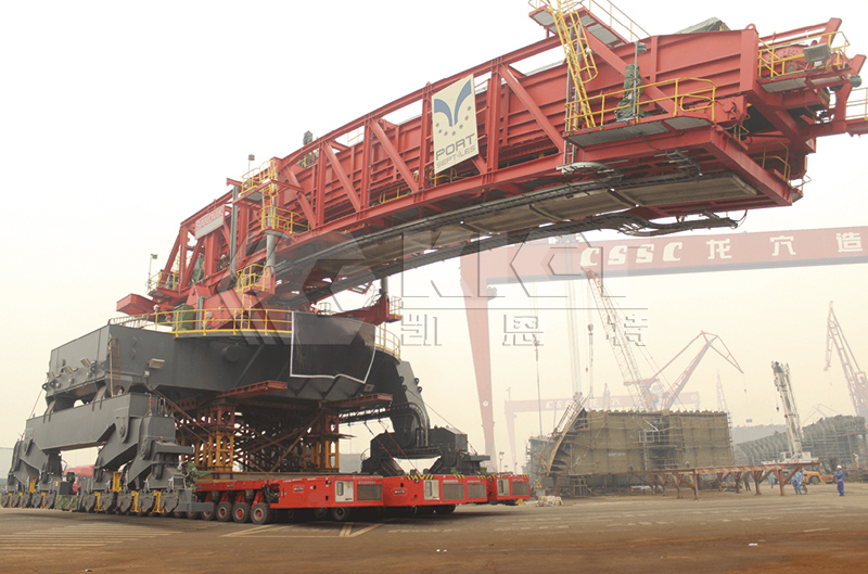 SPMT For The Overall Horizontal Relocation Of A 1700-Ton Ship Loader 