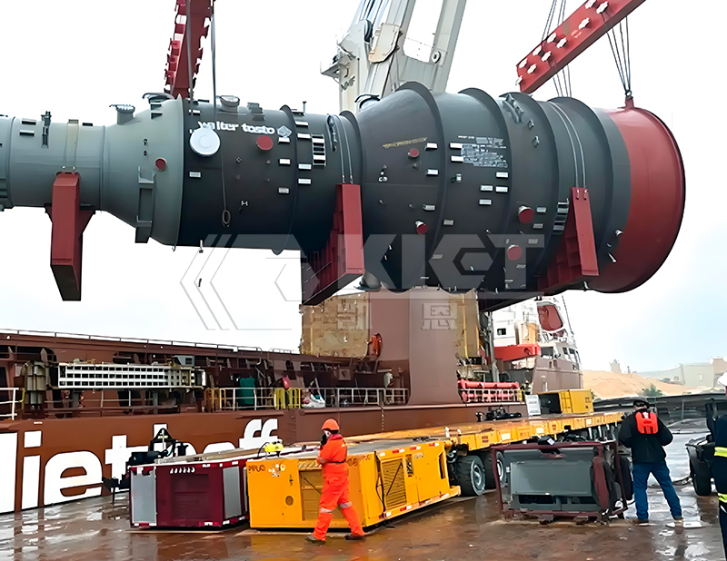 SPMT For Relocating And Positioning Refinery Vacuum Towers