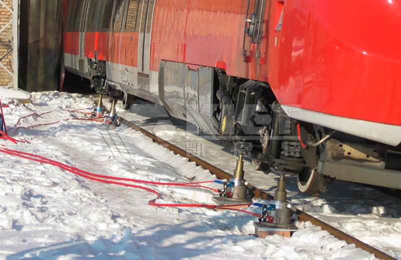 Double-Acting Aluminum Multi-Stage Hydraulic Jack For Re-Railing And Positioning Of Trains