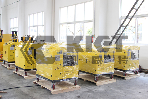 Frequency conversion control synchronous lifting hydraulic system