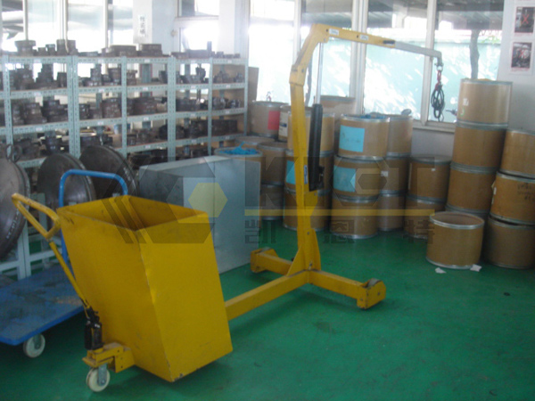 Counterweight hydraulic small crane