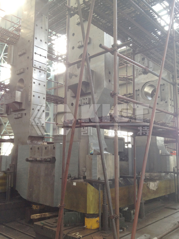 Single-Acting Low-Profile Hydraulic Cylinders for Lifting During Heavy Press Maintenance