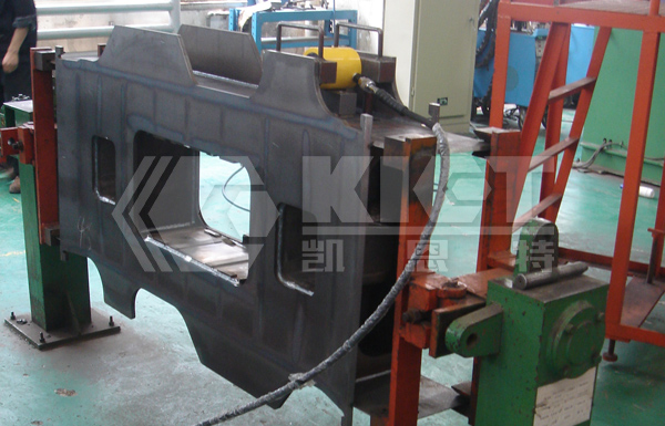 Alignment of Welded Assemblies with Ultra-Thin Single-Acting Jacks