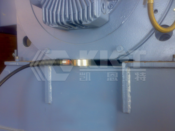 Ultra-Low Profile Hydraulic Cylinders  for Screw Compressor Maintenance