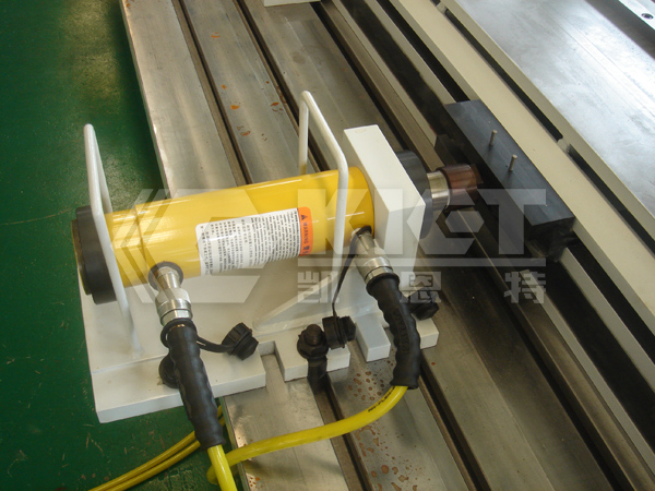Double-Acting Hydraulic Cylinders Integrated with Custom Multifunctional Presses for Generator Pole Assembly