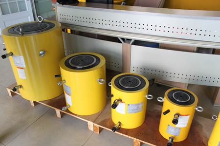 1000-ton Heavy-Duty Hydraulic Jack utilized in rotary kiln overhaul at Conch Cement