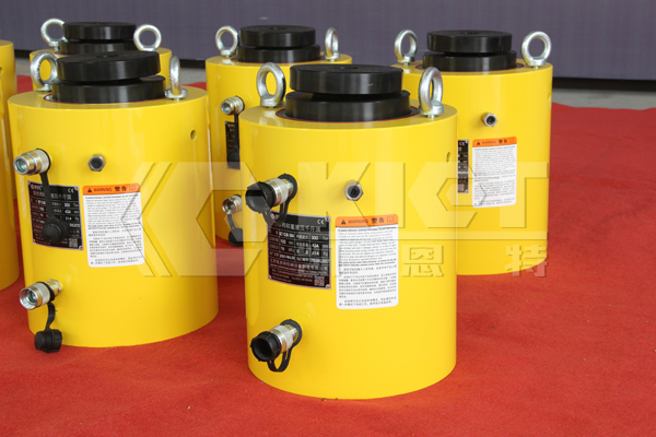 300 tons double-acting large-tonnage jack