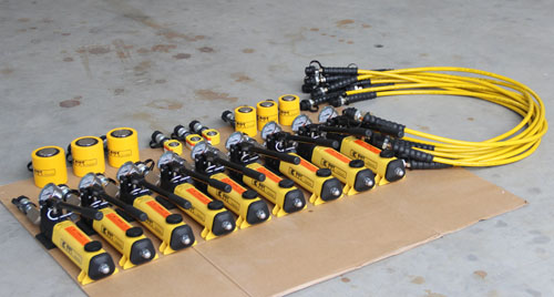A 10-ton/20-ton thin jack, a P142 hand pump, a tubing (2 meters by default), a pressure gauge (with a meter base), and a pair of high-pressure connectors.