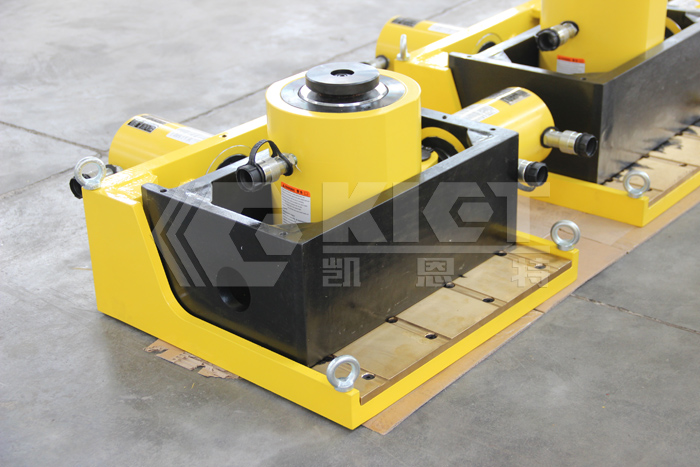 Intelligent three-way hydraulic jack