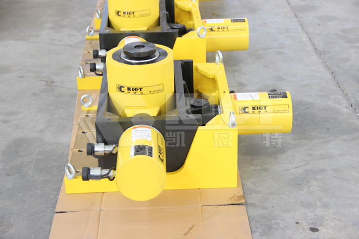 Intelligent three-way hydraulic jack