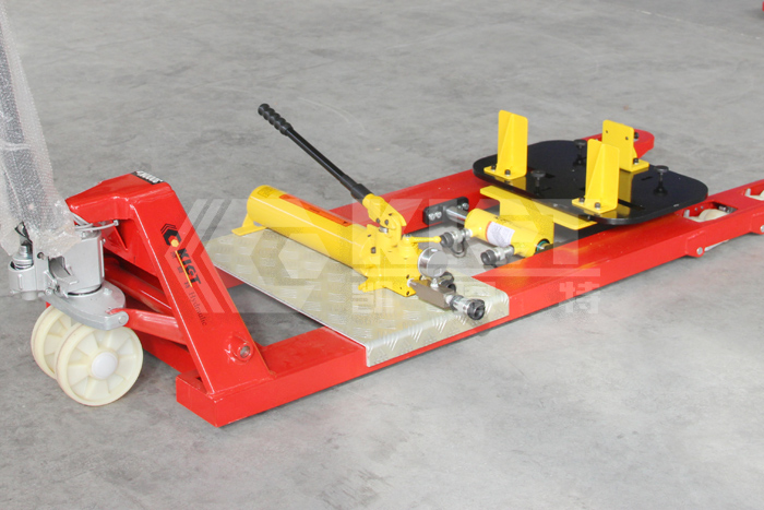 Special tooling equipment for disassembling and disassembling the main transformer wheelset of hydropower station