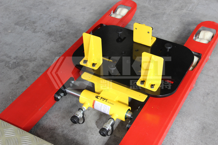 Special tooling equipment for disassembling and disassembling the main transformer wheelset of hydropower station