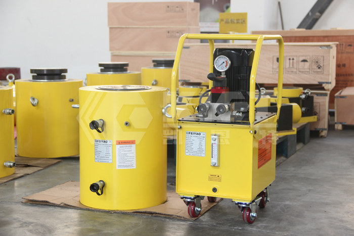 500T high tonnage hydraulic cylinder is equipped with 2.2KW electric hydraulic pump