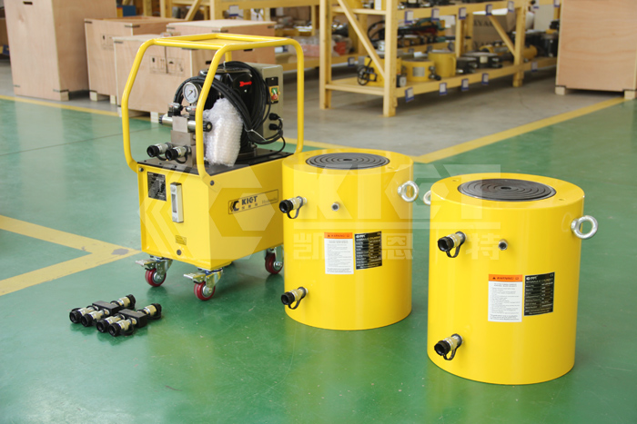 2 units 500T high tonnage hydraulic cylinder are equipped with 2.2KW electric hydraulic pump