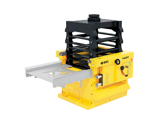 Compact Self-locking Cube Jack