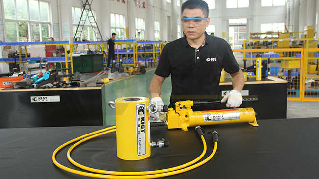Double-Acting Hydraulic Jack + P84 Hand Pump: Full Working Demo