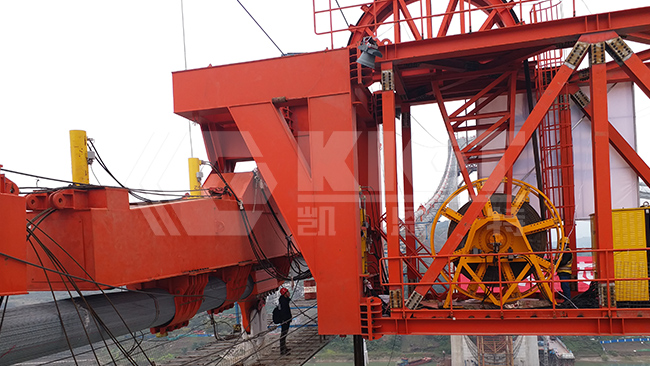 Raising the Guojiatuo Bridge: Synchronized Strand Jacking Lifts Massive Beams