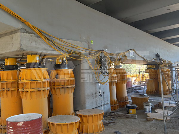 Congratulations: A complete set of technology: Multi-connected continuous beam dynamic adjustment lifting transformation with collaborative rotary slope won the second prize